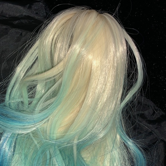 Hair extensions Bleach blonde blue claw clip on ponytail wig - Picture 7 of 8